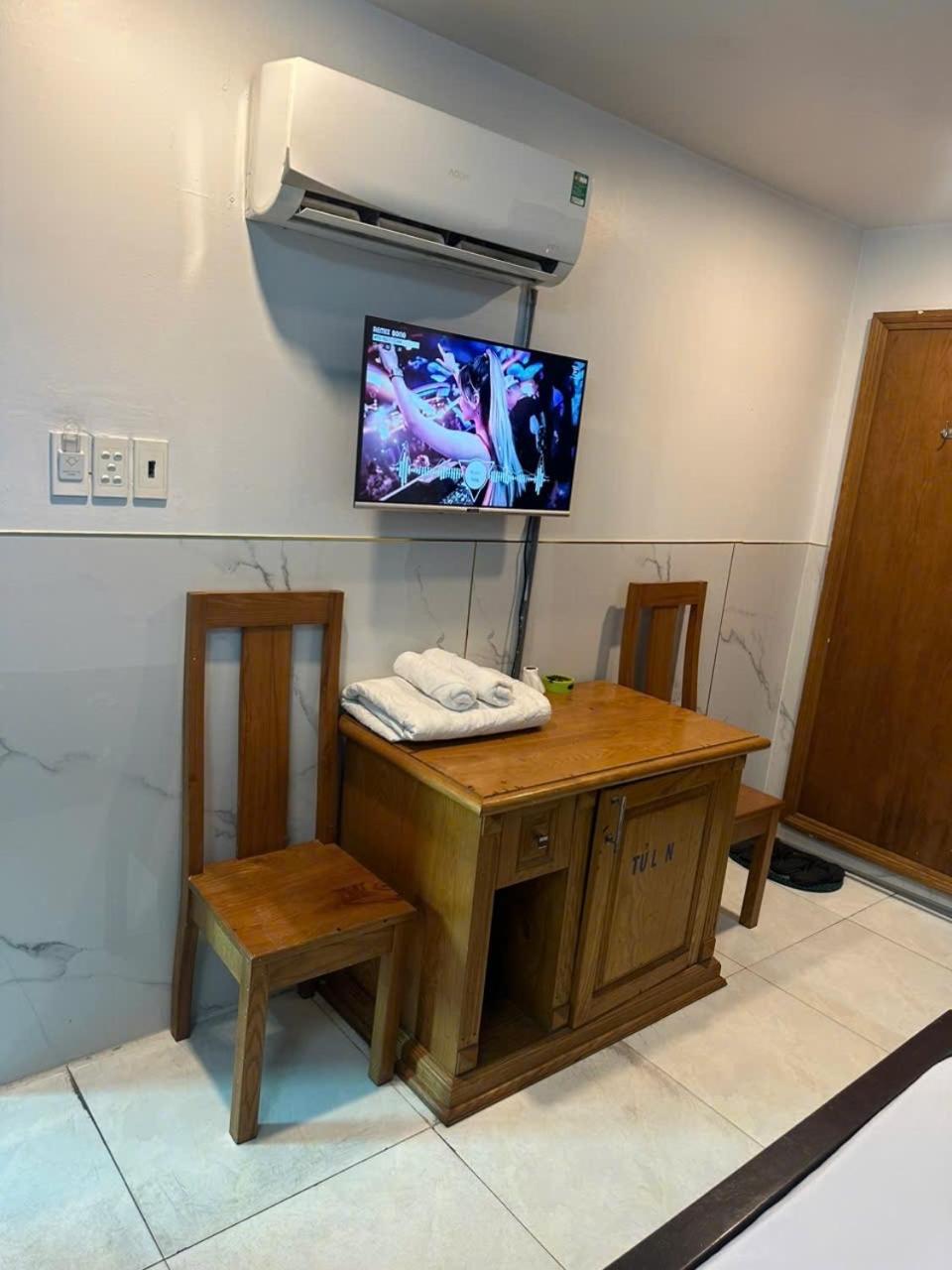 Hotel Anh Phuong II Хошимин Екстериор снимка