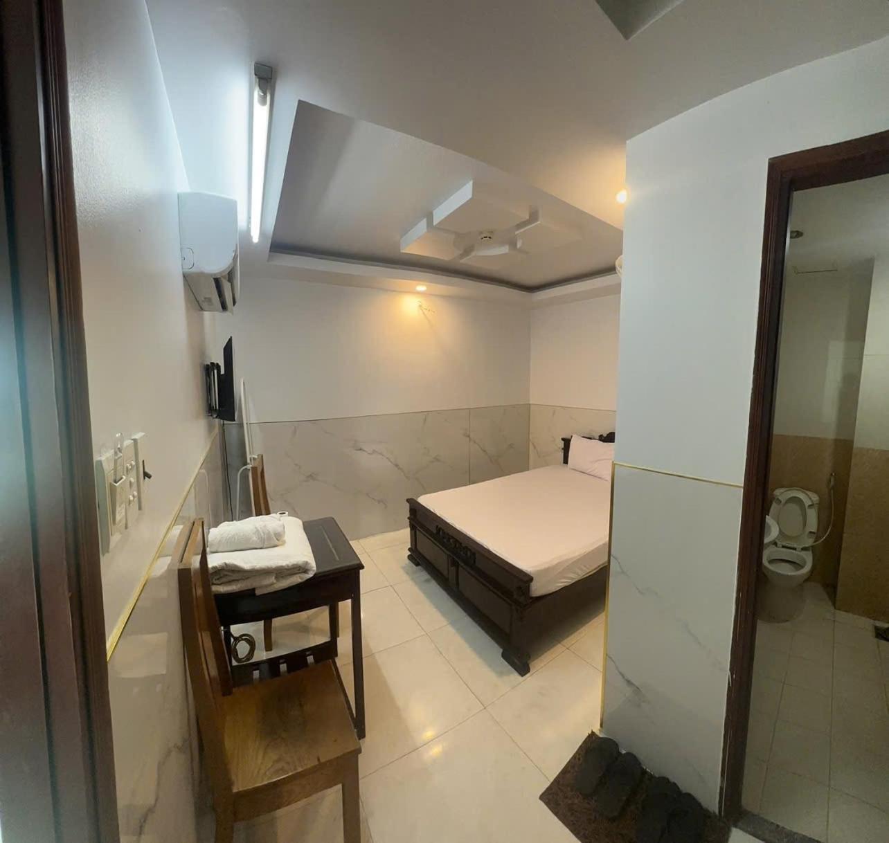 Hotel Anh Phuong II Хошимин Екстериор снимка